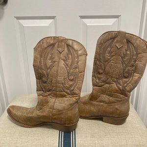 Women’s American Eagle cowboy boots size 9